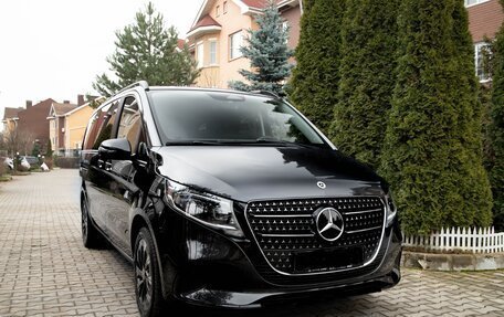 Mercedes-Benz V-Класс, 2024 год, 9 300 000 рублей, 1 фотография