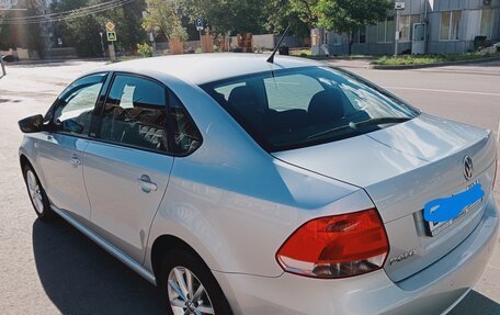 Volkswagen Polo VI (EU Market), 2015 год, 850 000 рублей, 5 фотография