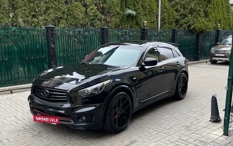 Infiniti FX II, 2013 год, 2 000 000 рублей, 2 фотография