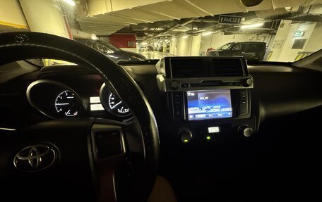 Toyota Land Cruiser Prado 150 рестайлинг 2, 2014 год, 3 200 000 рублей, 7 фотография