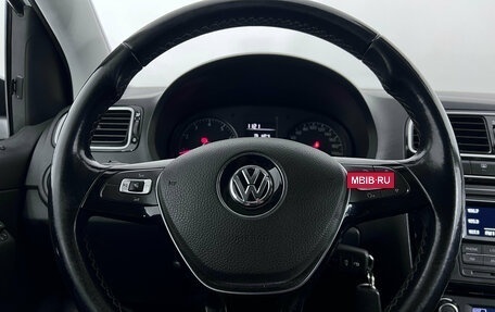 Volkswagen Polo VI (EU Market), 2017 год, 988 000 рублей, 11 фотография