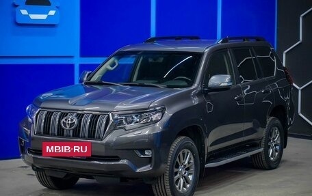 Toyota Land Cruiser Prado 150 рестайлинг 2, 2017 год, 4 652 600 рублей, 2 фотография