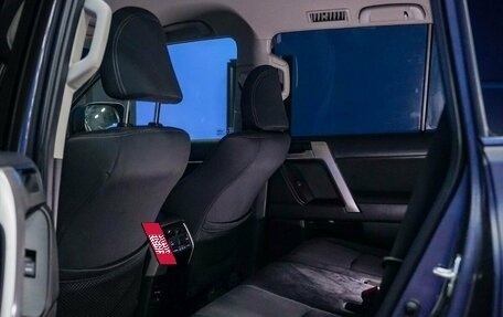 Toyota Land Cruiser Prado 150 рестайлинг 2, 2017 год, 4 652 600 рублей, 14 фотография