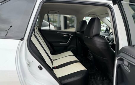 Toyota RAV4, 2020 год, 3 150 000 рублей, 11 фотография