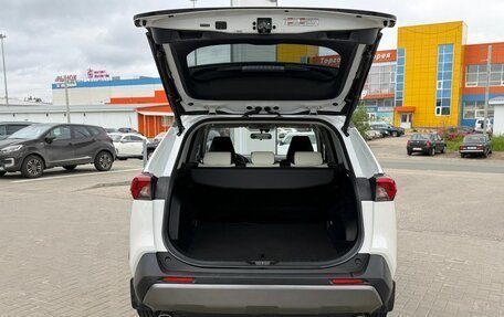Toyota RAV4, 2020 год, 3 150 000 рублей, 7 фотография