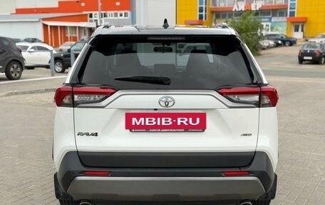 Toyota RAV4, 2020 год, 3 150 000 рублей, 6 фотография