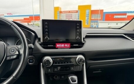 Toyota RAV4, 2020 год, 3 150 000 рублей, 22 фотография