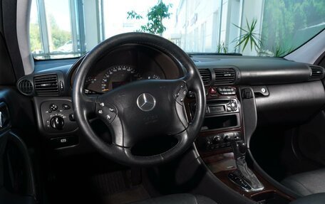 Mercedes-Benz C-Класс, 2004 год, 599 000 рублей, 6 фотография