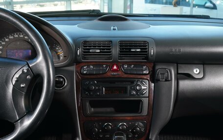 Mercedes-Benz C-Класс, 2004 год, 599 000 рублей, 17 фотография