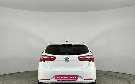KIA Rio III рестайлинг, 2015 год, 890 000 рублей, 7 фотография