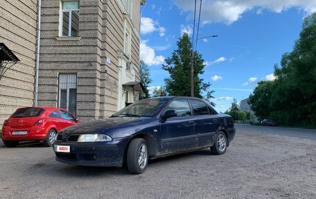 Mitsubishi Carisma I, 2000 год, 180 000 рублей, 3 фотография