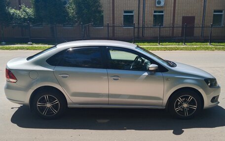Volkswagen Polo VI (EU Market), 2014 год, 860 000 рублей, 3 фотография