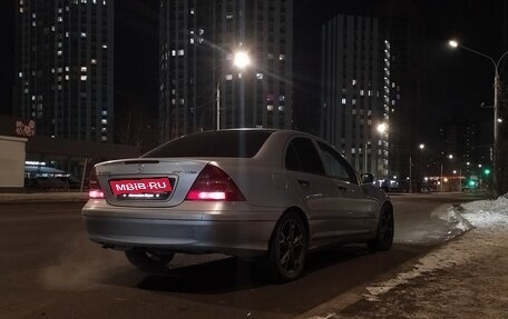 Mercedes-Benz C-Класс, 2004 год, 670 000 рублей, 5 фотография