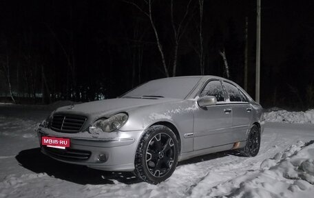 Mercedes-Benz C-Класс, 2004 год, 670 000 рублей, 6 фотография