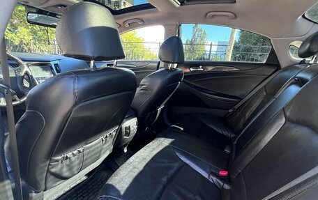 Hyundai Sonata VI, 2011 год, 875 000 рублей, 16 фотография