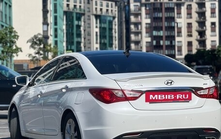 Hyundai Sonata VI, 2011 год, 875 000 рублей, 6 фотография