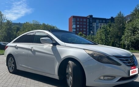 Hyundai Sonata VI, 2011 год, 875 000 рублей, 10 фотография