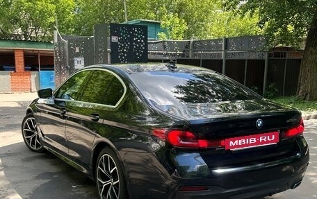 BMW 5 серия, 2021 год, 3 900 000 рублей, 3 фотография