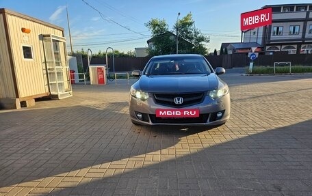 Honda Accord VIII рестайлинг, 2010 год, 1 100 000 рублей, 8 фотография