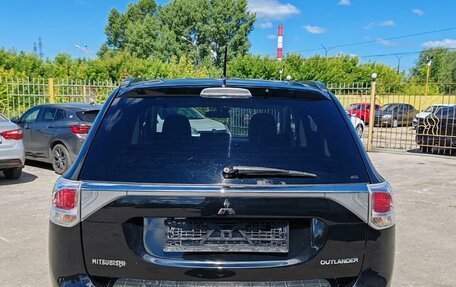 Mitsubishi Outlander III рестайлинг 3, 2012 год, 1 549 000 рублей, 6 фотография