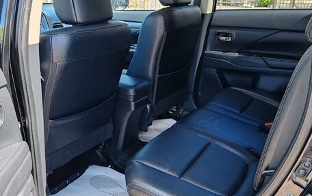 Mitsubishi Outlander III рестайлинг 3, 2012 год, 1 549 000 рублей, 10 фотография