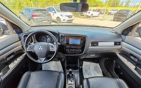 Mitsubishi Outlander III рестайлинг 3, 2012 год, 1 549 000 рублей, 8 фотография