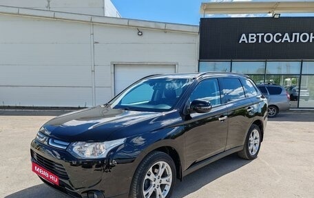 Mitsubishi Outlander III рестайлинг 3, 2012 год, 1 549 000 рублей, 1 фотография