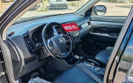 Mitsubishi Outlander III рестайлинг 3, 2012 год, 1 549 000 рублей, 9 фотография