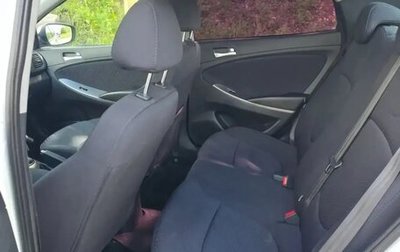 Hyundai Solaris II рестайлинг, 2014 год, 690 000 рублей, 1 фотография