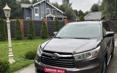 Toyota Highlander III, 2014 год, 2 990 000 рублей, 1 фотография