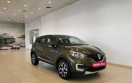 Renault Kaptur I рестайлинг, 2017 год, 1 545 000 рублей, 3 фотография
