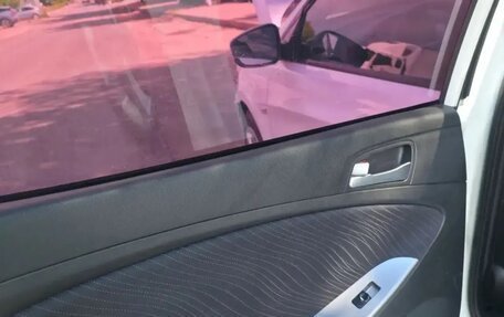 Hyundai Solaris II рестайлинг, 2014 год, 690 000 рублей, 2 фотография