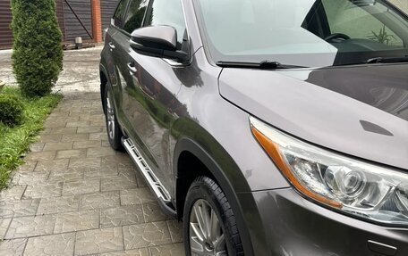 Toyota Highlander III, 2014 год, 2 990 000 рублей, 4 фотография
