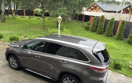 Toyota Highlander III, 2014 год, 2 990 000 рублей, 11 фотография
