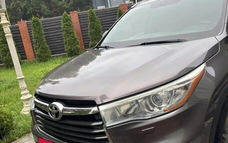 Toyota Highlander III, 2014 год, 2 990 000 рублей, 9 фотография