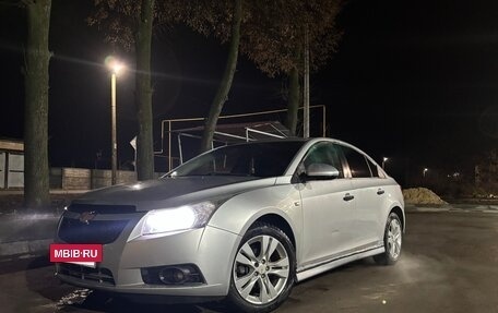 Chevrolet Cruze II, 2011 год, 450 000 рублей, 9 фотография