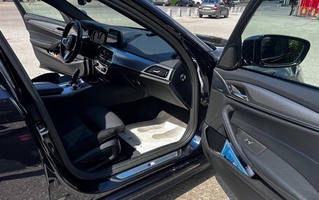 BMW 5 серия, 2019 год, 3 390 000 рублей, 10 фотография