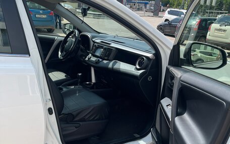 Toyota RAV4, 2016 год, 2 500 000 рублей, 5 фотография