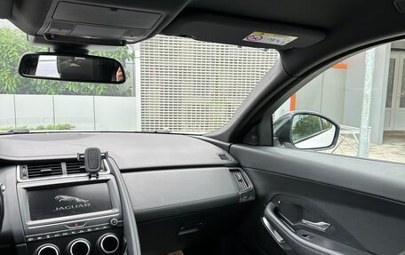 Jaguar E-Pace, 2018 год, 2 590 000 рублей, 10 фотография
