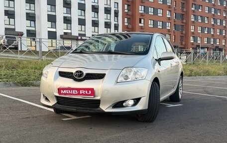 Toyota Auris II, 2008 год, 690 000 рублей, 1 фотография