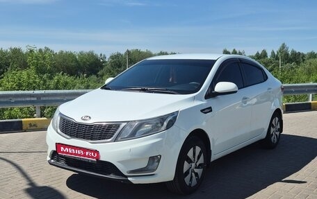 KIA Rio III рестайлинг, 2013 год, 715 000 рублей, 1 фотография