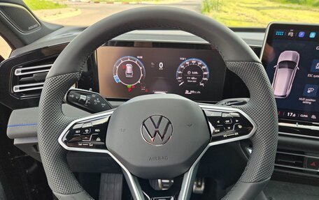 Volkswagen Tiguan, 2026 год, 4 800 000 рублей, 17 фотография