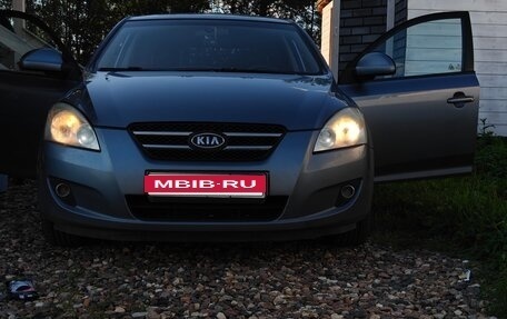 KIA cee'd I рестайлинг, 2009 год, 500 000 рублей, 2 фотография