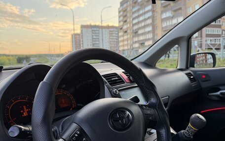 Toyota Auris II, 2008 год, 690 000 рублей, 10 фотография