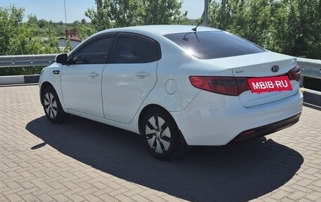 KIA Rio III рестайлинг, 2013 год, 715 000 рублей, 3 фотография