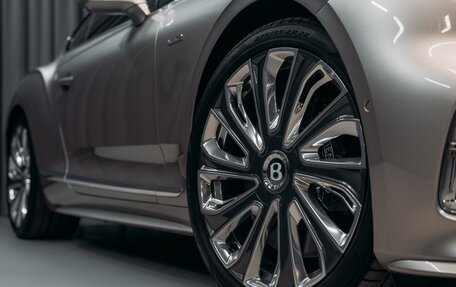 Bentley Continental GT, 2026 год, 53 500 000 рублей, 13 фотография