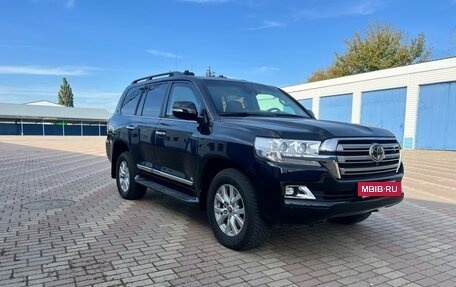 Toyota Land Cruiser 200, 2018 год, 18 500 000 рублей, 3 фотография