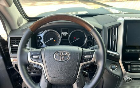 Toyota Land Cruiser 200, 2018 год, 18 500 000 рублей, 31 фотография