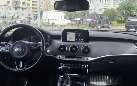 KIA Stinger I, 2018 год, 1 970 000 рублей, 10 фотография