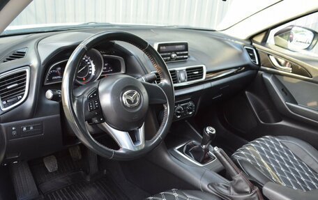 Mazda 3, 2014 год, 1 299 999 рублей, 15 фотография